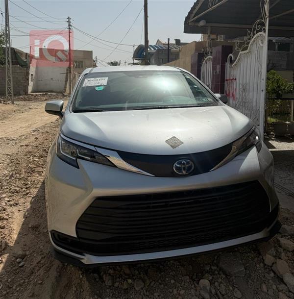 تويوتا سيينا 2023 للبيع في العراق - ديالى